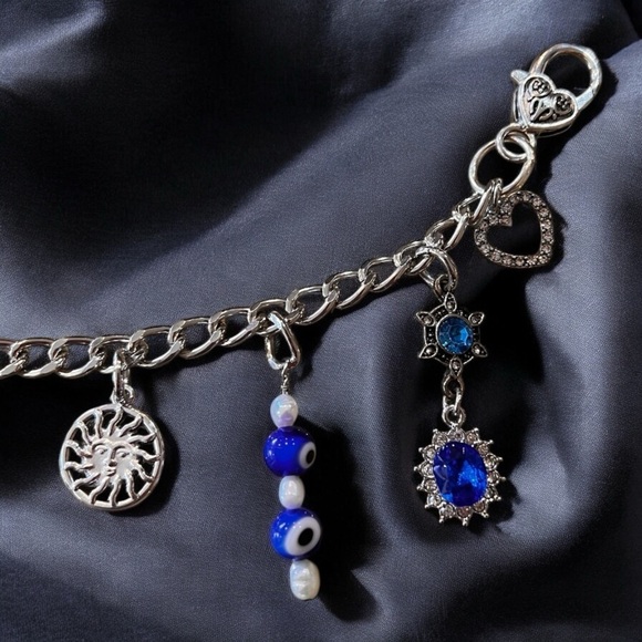 Bag chain Bag charm Silver toned New and Vintage charms Unique One of a kind 11” - Picture 8 of 16